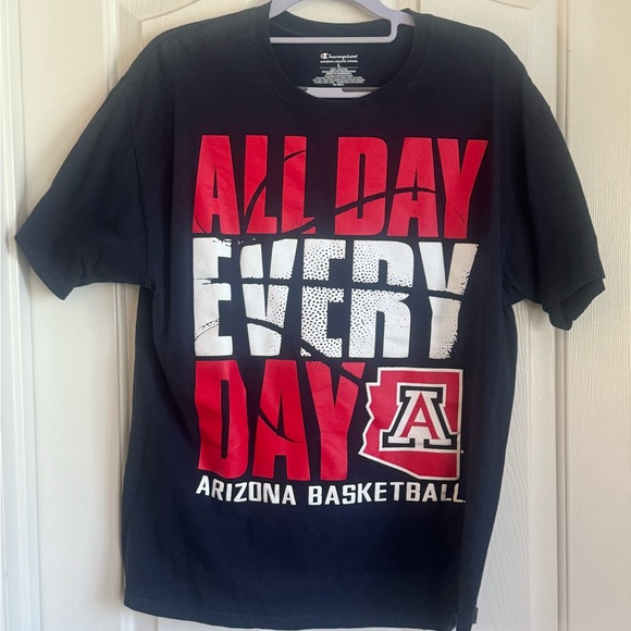 University of Arizona Basketball Short Sleeve Black T-Shirt Men’s Size Large EUC - Picture 11 of 12